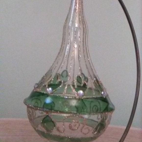 2 Clear Ornaments with Gold Accents - Picture 5 of 7